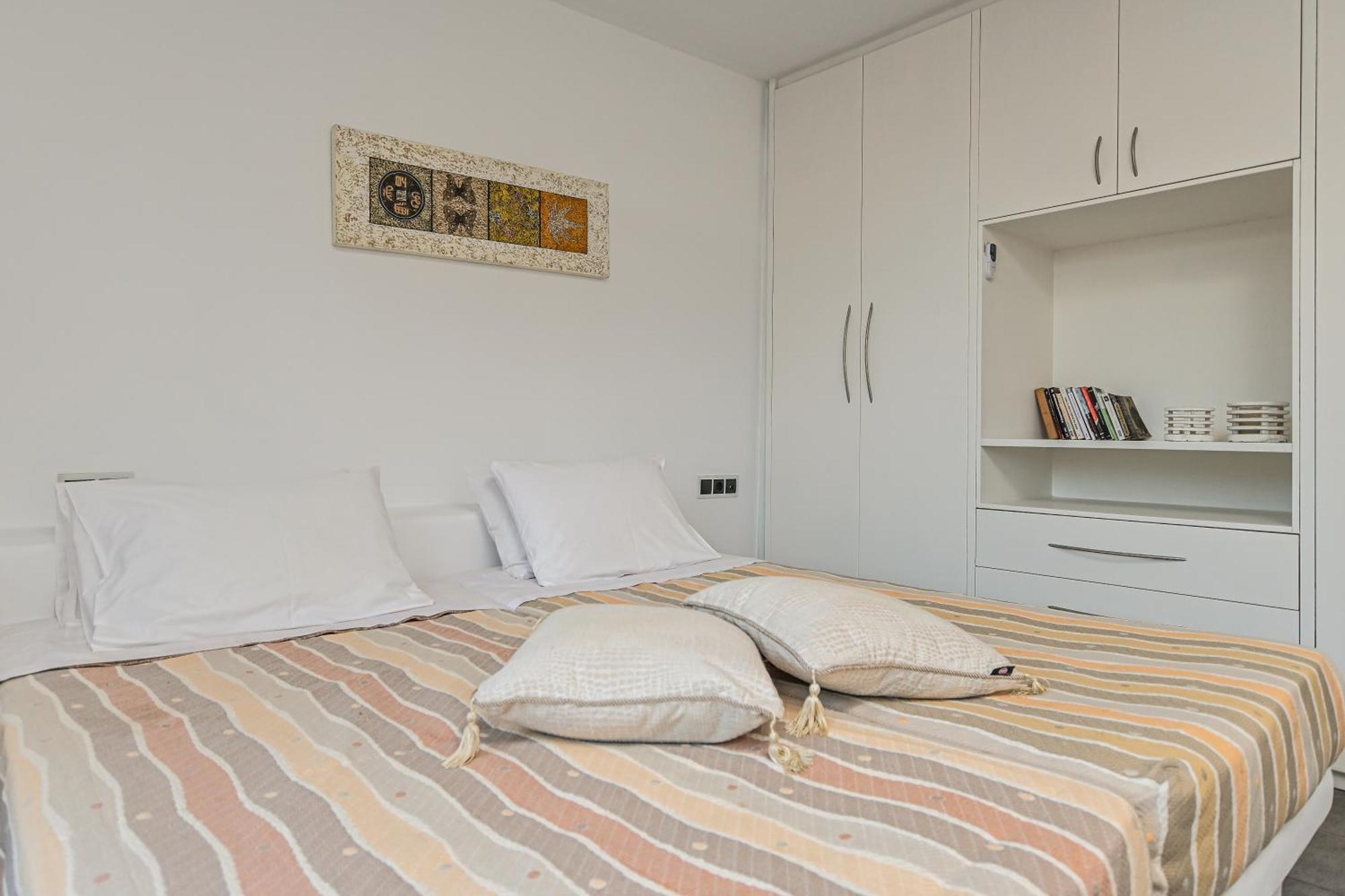4 Bedroom Villa Valerie With Private Swimming Pool Stelida  Exterior foto
